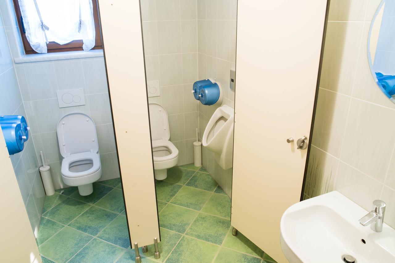 Hostel Hisa Na Travniku Dob Eksteriør bilde